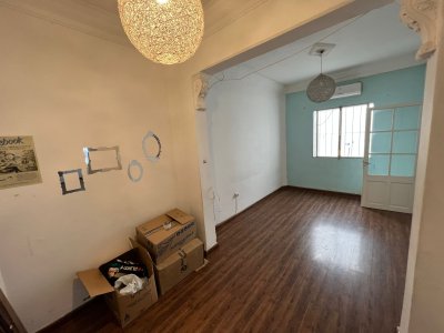 Venta Apartamento 2 Dormitorios Patio con renta ideal para inversor Barrio Sur Montevideo