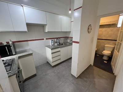 Venta Apartamento 2 Dormitorios Patio con renta ideal para inversor Barrio Sur Montevideo