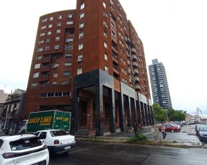 Alquiler Apartamento 2 Dormitorios Balcon al Frente Centro Montevideo