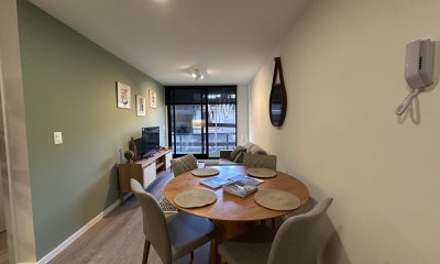 Venta Apartamento 1 Dormitorio en construcción con balcon y patio Centro Sur Montevideo