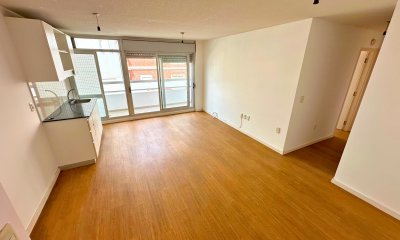 Venta Apartamento 2 Dormitorios Garage Tres Cruces Montevideo