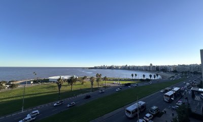 Venta Apartamento Frente a Rambla Kibon 3 Dormitorios + Servicio Garage Doble Vista a la Rambla Pocitos Montevideo