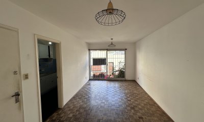 Venta Apartamento 2 Dormitorios Con Renta Al Frente Primer Piso Pocitos Montevideo