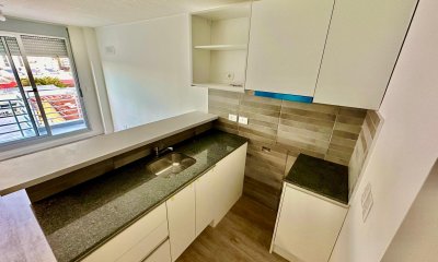 Venta Apartamento 1 Dormitorio a Estrenar con Terraza Tres Cruces Montevideo