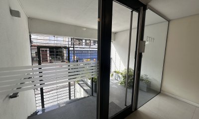 Venta Apartamento 2 Dormitorios con garage y box Palermo Montevideo