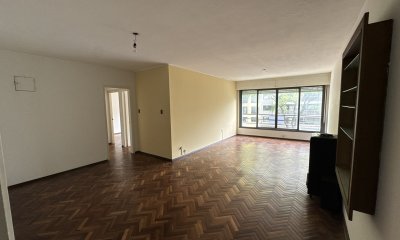 Venta Apartamento 4 Dormitorios 2 baños Garage Punta Carretas Montevideo