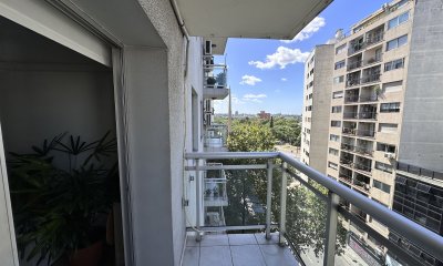 Venta Apartamento 2 Dormitorios Garage Box Balcon al Frente Tres Cruces Montevideo