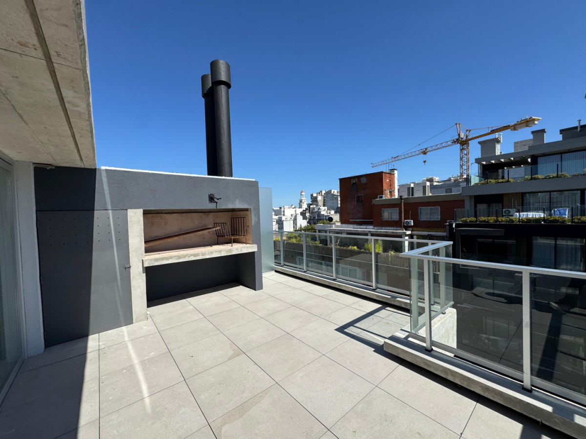Venta Apartamento Penthouse 1 Dormitorio a estrenar con parrillero propio Centro Sur Montevideo