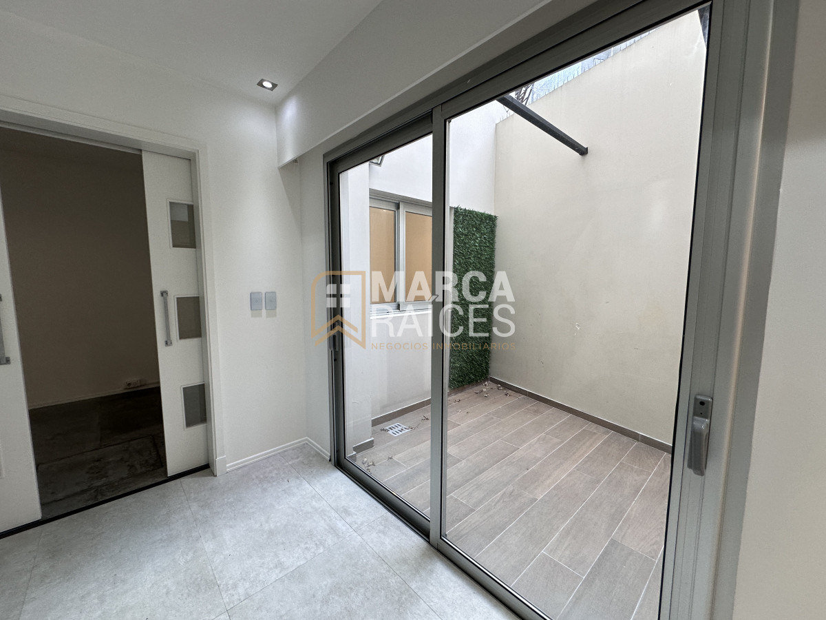 Casa ID.1520 - Alquiler Casa 4 dormitorios garage doble patio y jardin Pocitos Nuevo Montevideo