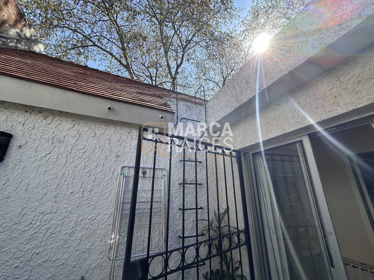Casa ID.1073 - Venta Casa 4 Dormitorios 3 Baños Patio con Parrillero Parque Batlle Montevideo