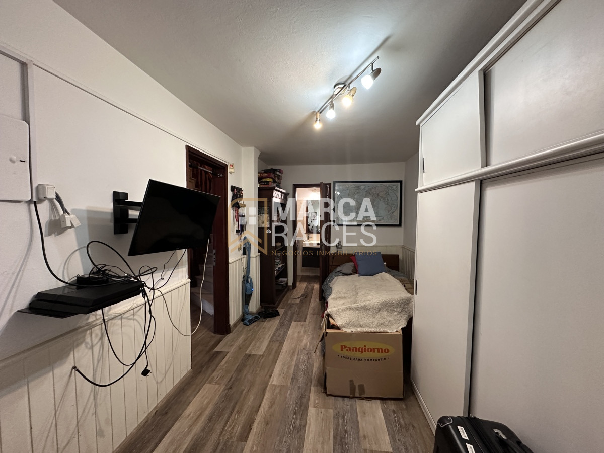 Casa ID.1073 - Venta Casa 4 Dormitorios 3 Baños Patio con Parrillero Parque Batlle Montevideo