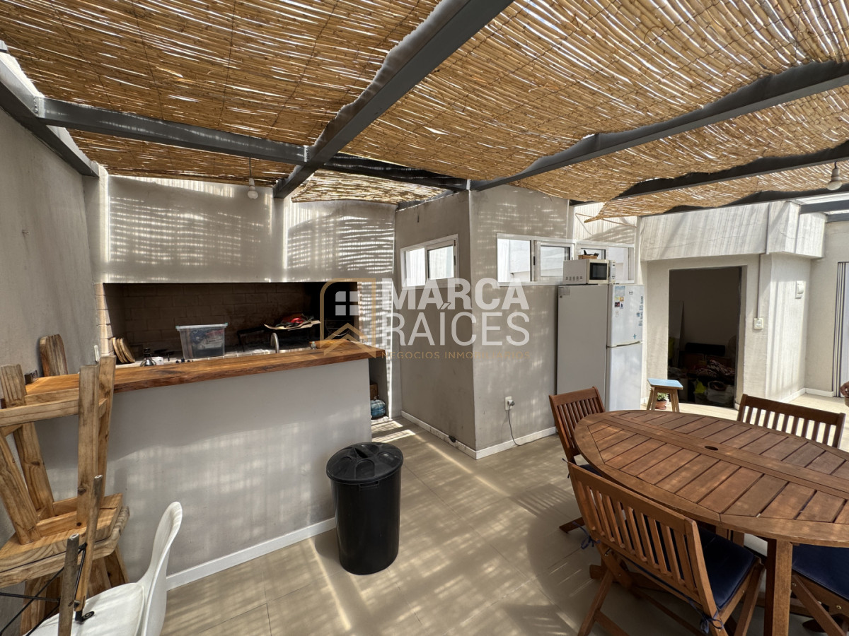 Casa ID.448 - Venta Casa 3 Dormitorios 2 Baños Patio Parrillero Reciclada Completamente y Amoblada Buceo Montevideo