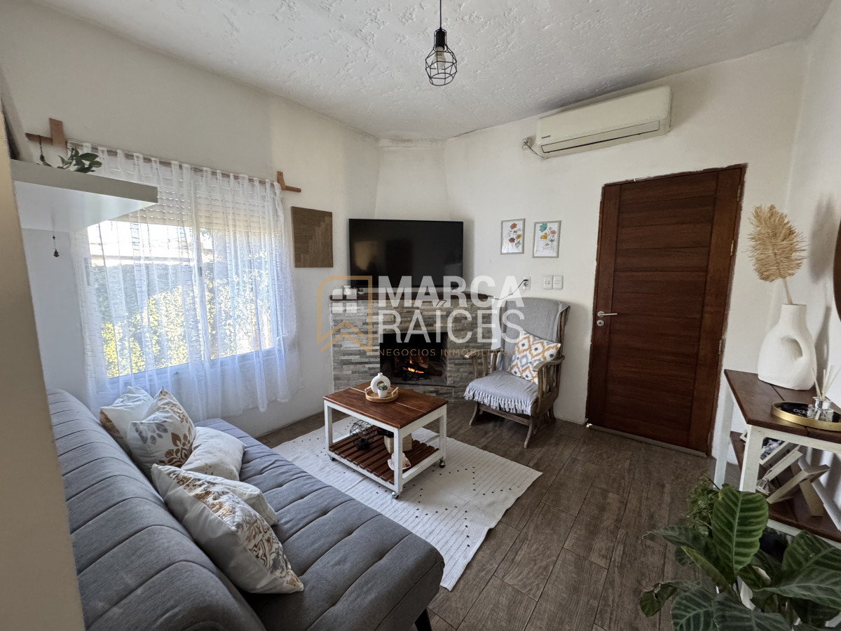 Casa ID.1562 - Venta Casa 3 Dormitorios en Terreno de 580 m2 Flor de Maroñas Montevideo