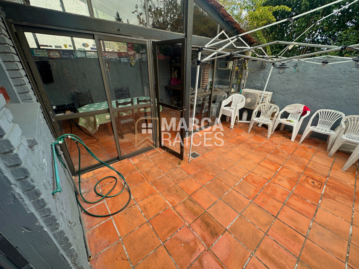 Casa ID.1907 - Venta Casa PH 3 Dormitorios 2 Baños 2 Pisos 4 Garages Parrillero Carrasco Sur Montevideo