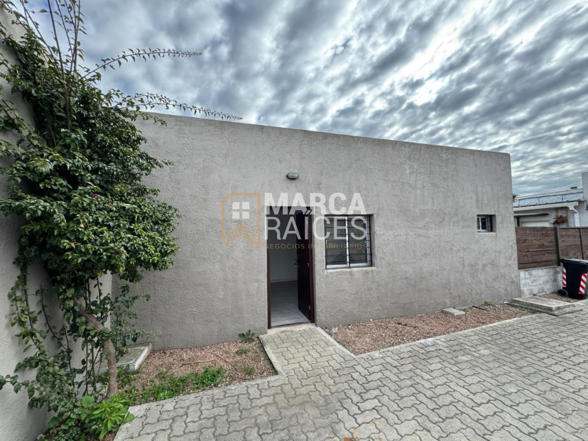 Casa ID.2104 - Venta 5 Propiedades con Renta Padron Unico Ciudad de La Costa Sur Canelones