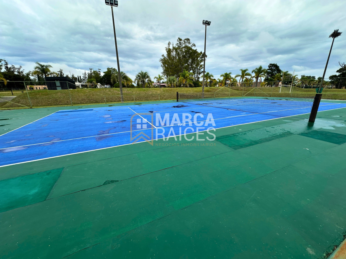 Casa ID.1721 - Venta Casa Premium 4 Dormitorios 2 Baños Cumbres de Carrasco (Barrio Privado) Canelones