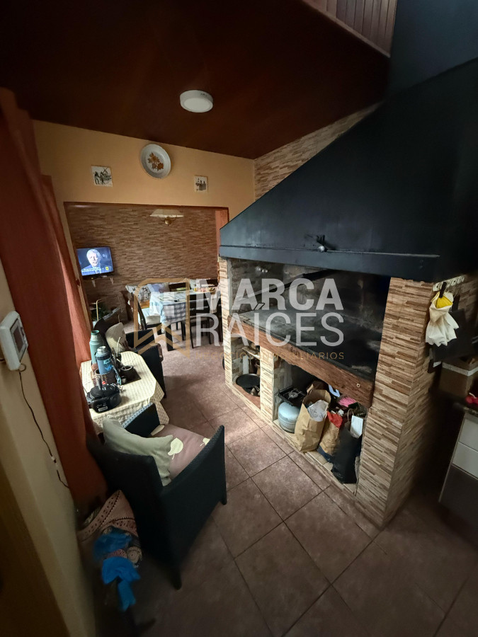 Casa ID.1519 - Venta Casa y 2 Apartamentos con Renta Activa en Malvín Norte Vivienda o Inversion Montevideo