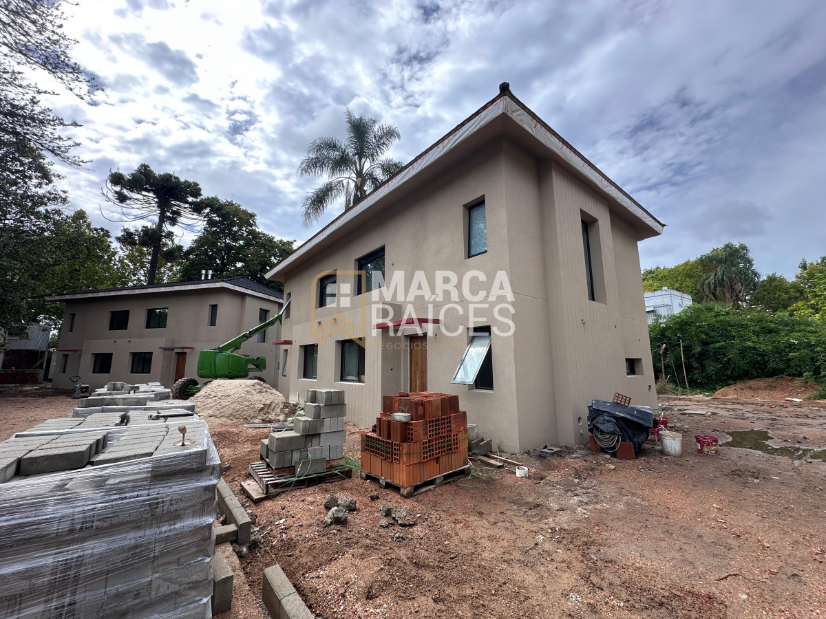 Casa ID.1331 - Venta casa de 3 dormitorios 2 baños parrillero y cochera en complejo privado a estrenar Prado Montevideo