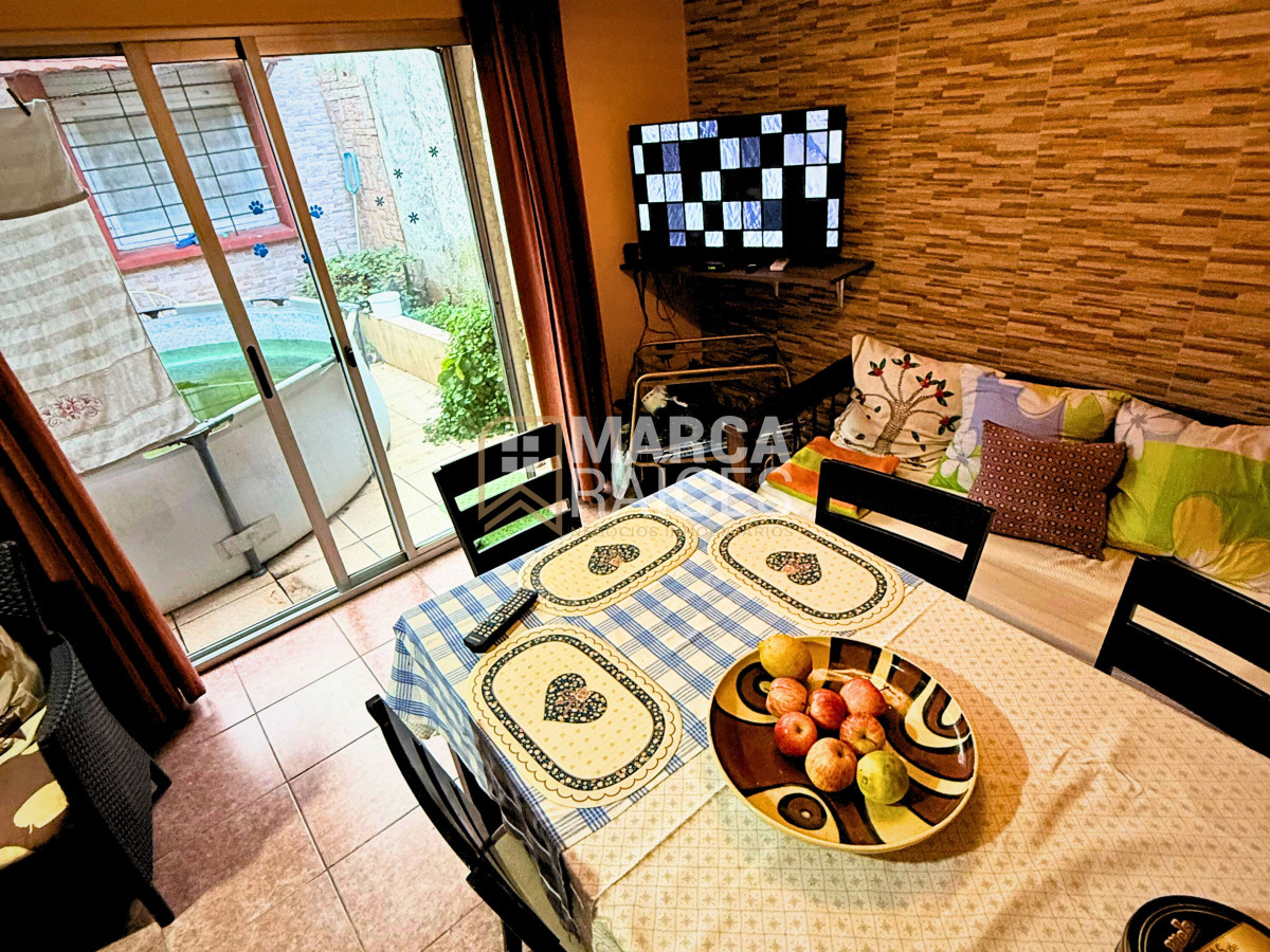 Casa ID.1620 - Venta Casa Solida Barbacoa Garage y 2 Apartamentos con Renta en Malvín Norte Montevideo