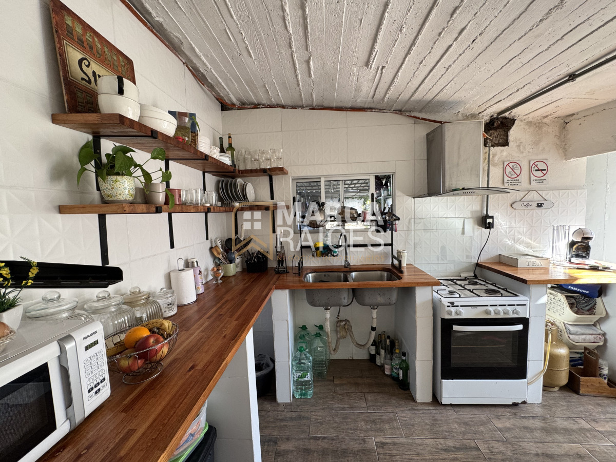 Casa ID.1562 - Venta Casa 3 Dormitorios en Terreno de 580 m2 Flor de Maroñas Montevideo