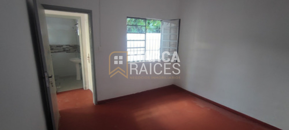 Casa ID.1047 - Venta 6 Apartamentos y Local Comercial Villa Española Montevide