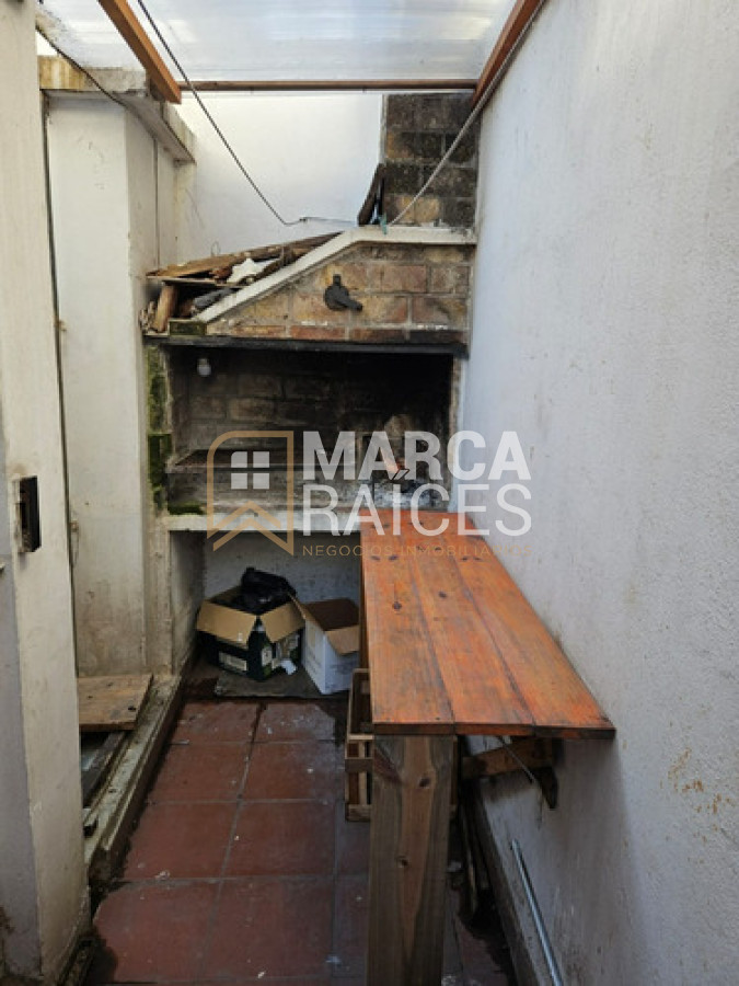 Casa ID.1735 - Venta Casa de Altos 3 Dormitorios + Parrillero Tres Cruces Montevideo
