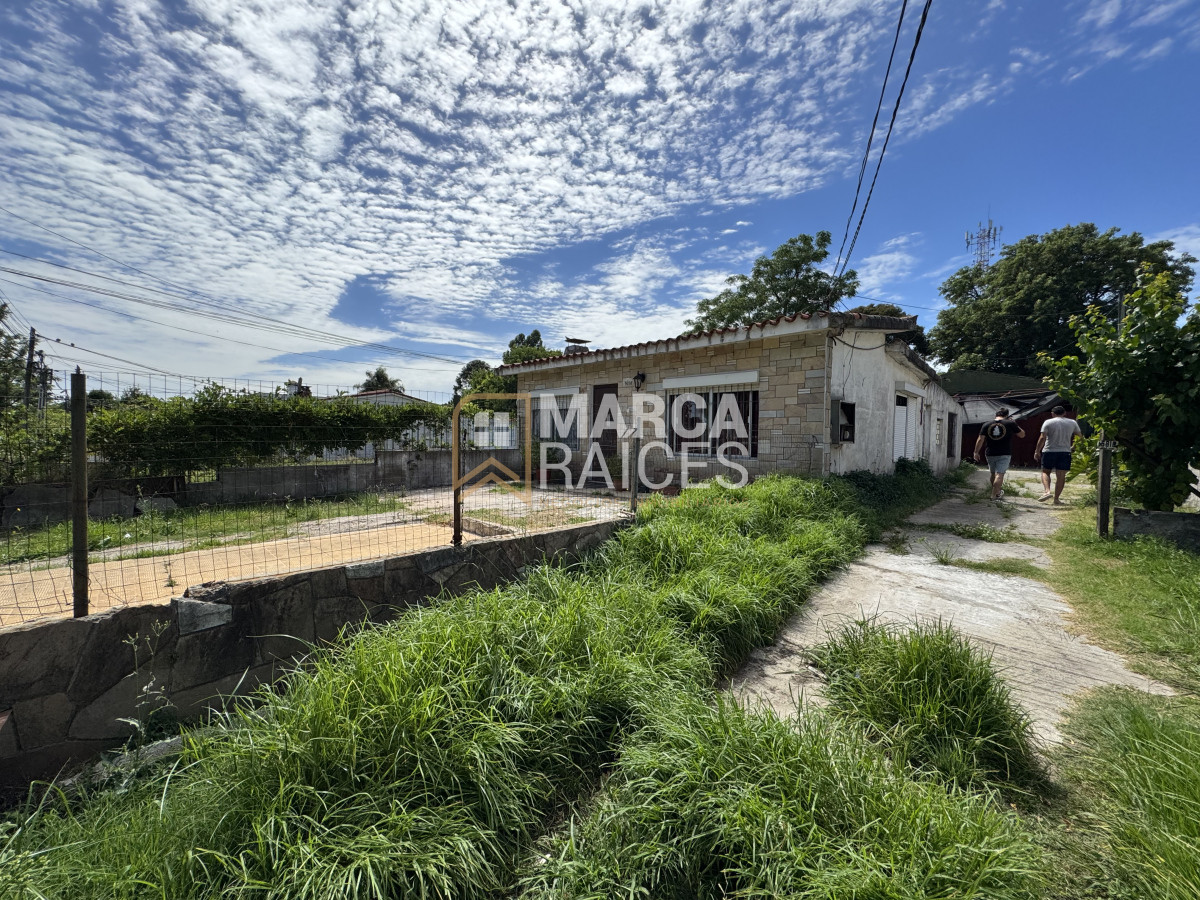 Casa ID.1231 - Venta Terreno Con Construcciones Carrasco Norte Montevideo