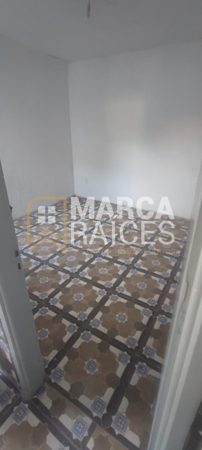 Casa ID.1047 - Venta 6 Apartamentos y Local Comercial Villa Española Montevide