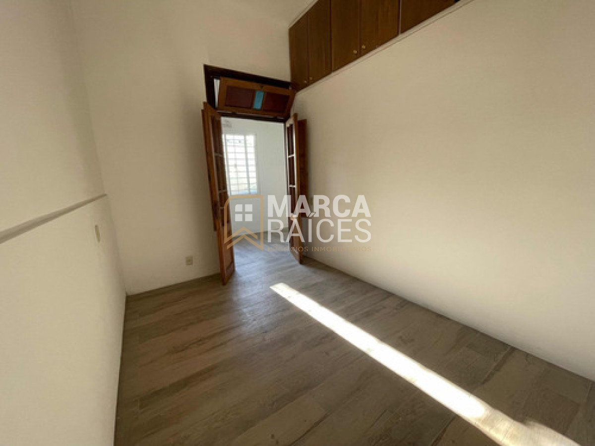 Casa ID.1641 - Alquiler Casa 3 dormitorios con parrillero y estufa a leña cochera Prado Montevideo