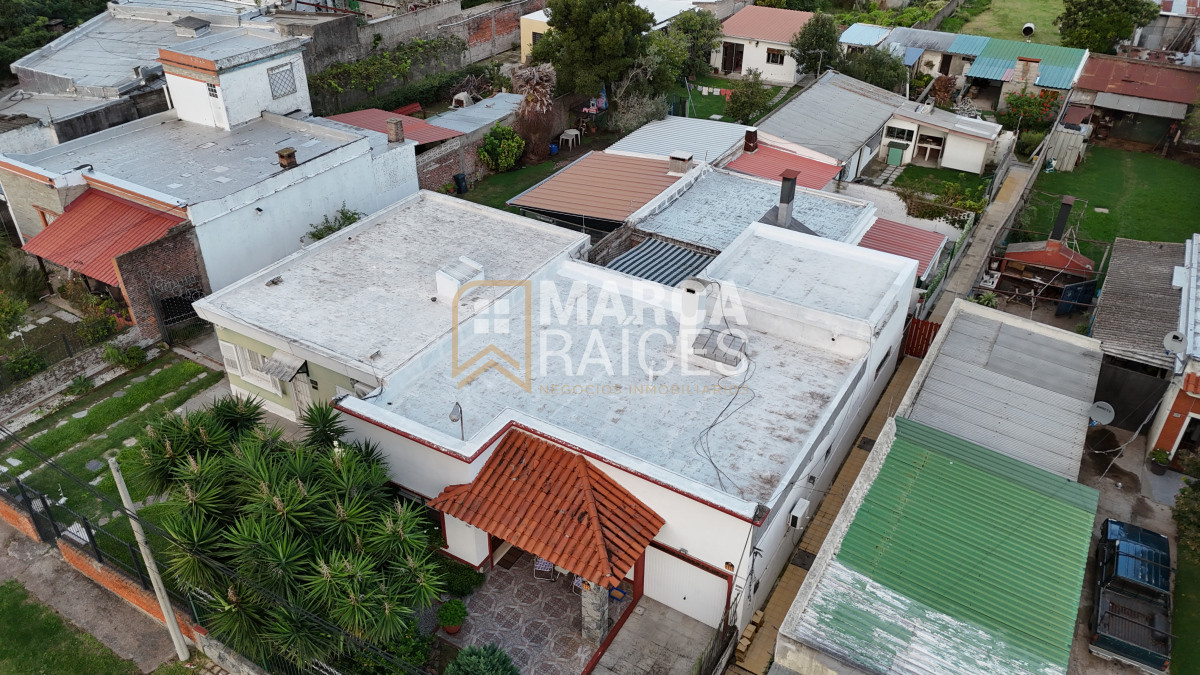 Casa ID.1519 - Venta Casa y 2 Apartamentos con Renta Activa en Malvín Norte Vivienda o Inversion Montevideo