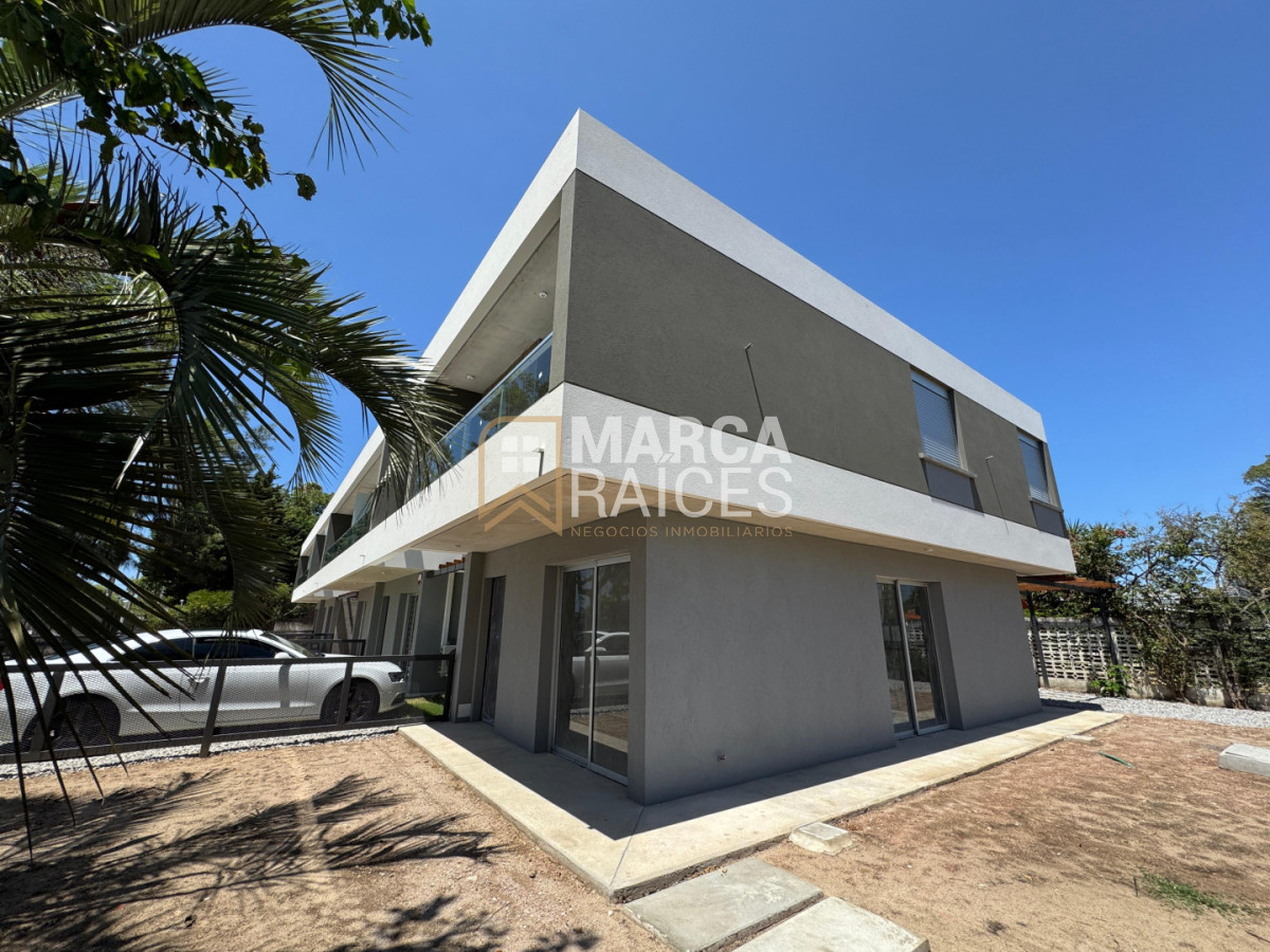 Casa ID.1514 - Casa a Estrenar 3 Dormitorios con Jardín y Cochera en Solymar Sur Canelones