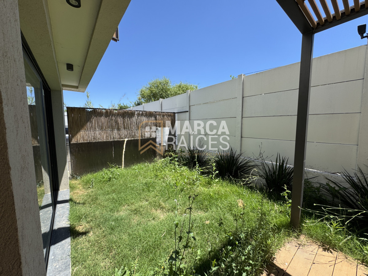 Casa ID.1661 - Alquiler Casa Comoda 3 dormitorios en condominio cerrado con seguridad Carrasco Montevideo