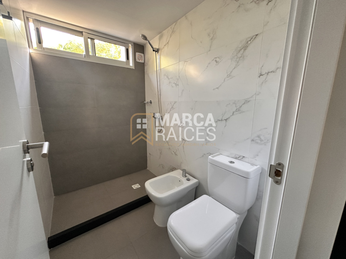 Casa ID.1514 - Casa a Estrenar 3 Dormitorios 2 baños con Jardín fondo y Cochera en Solymar Sur Canelones