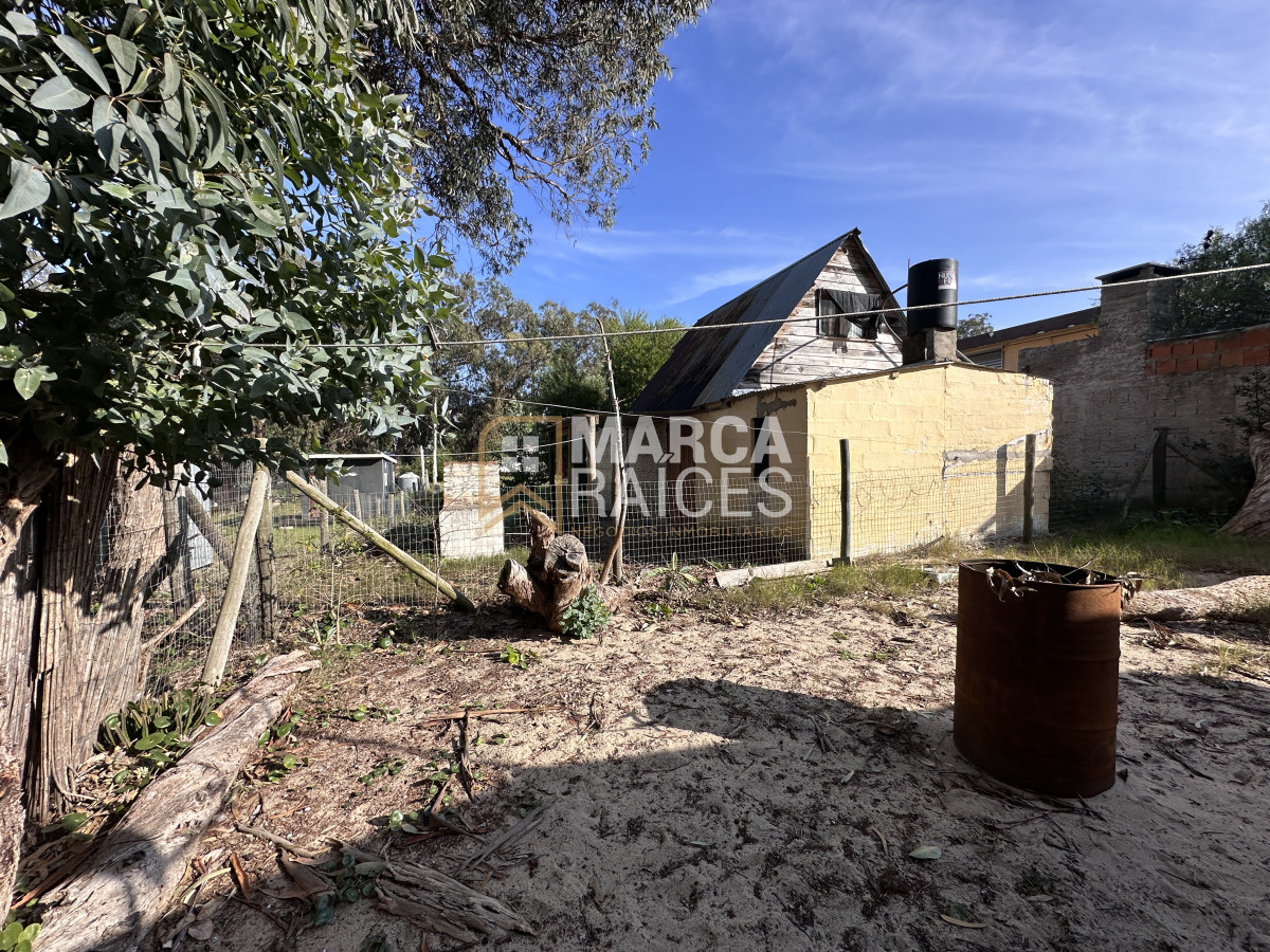 Casa ID.1598 - Oportunidad En Venta Balneario Santa Ana 2 casas en un Mismo Padrón a pasos de la playa