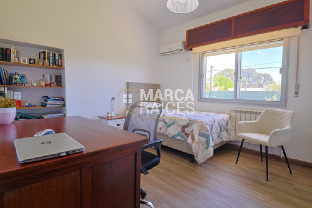 Casa ID.1705 - Casa Venta 3 Dormitorios 2 Baños Doble Garage Sur de Carrasco (San Jose de Carrasco)