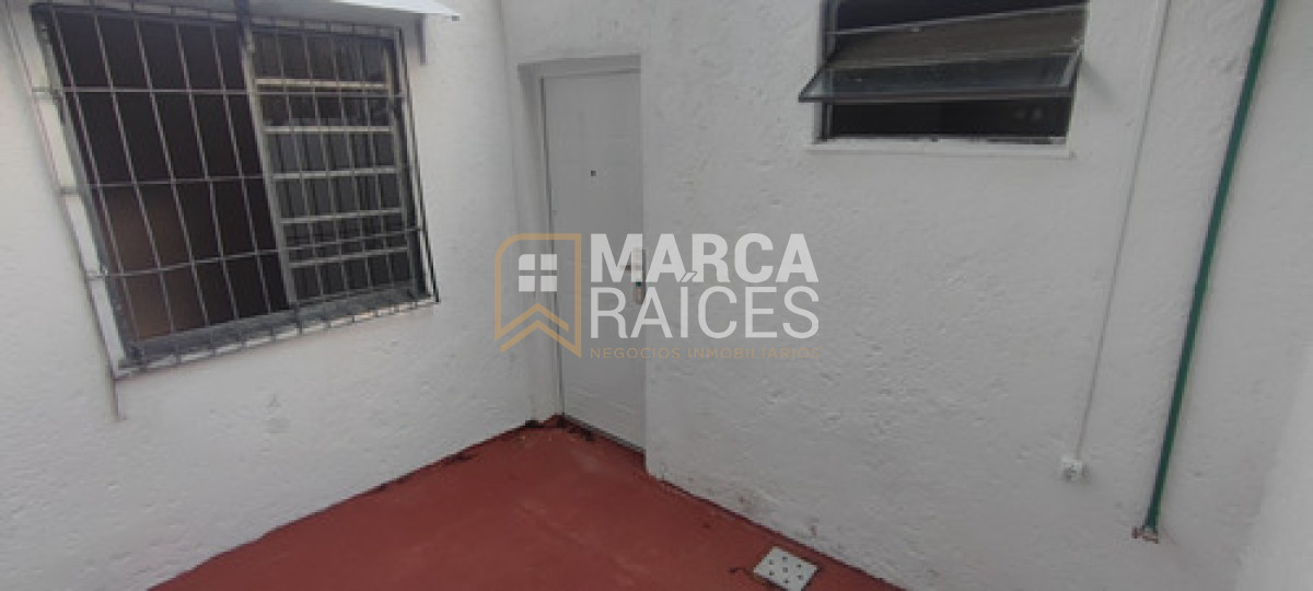 Casa ID.1047 - Venta 6 Apartamentos y Local Comercial Villa Española Montevide