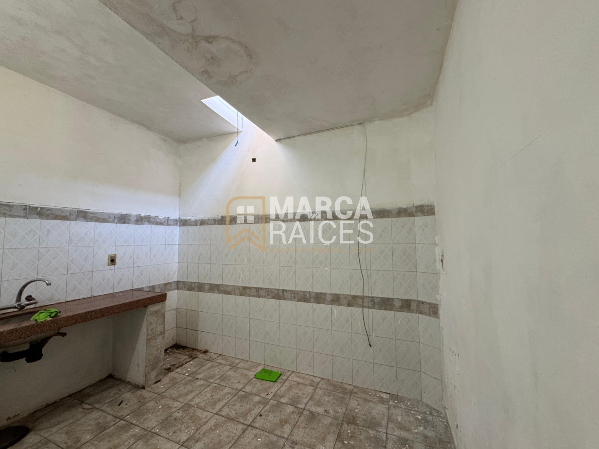 Casa ID.1776 - Alquiler Casa 3 Dormitorios Cocina Definida Living Amplio con Estufa a Leña Cochera Las Acacias Montevideo