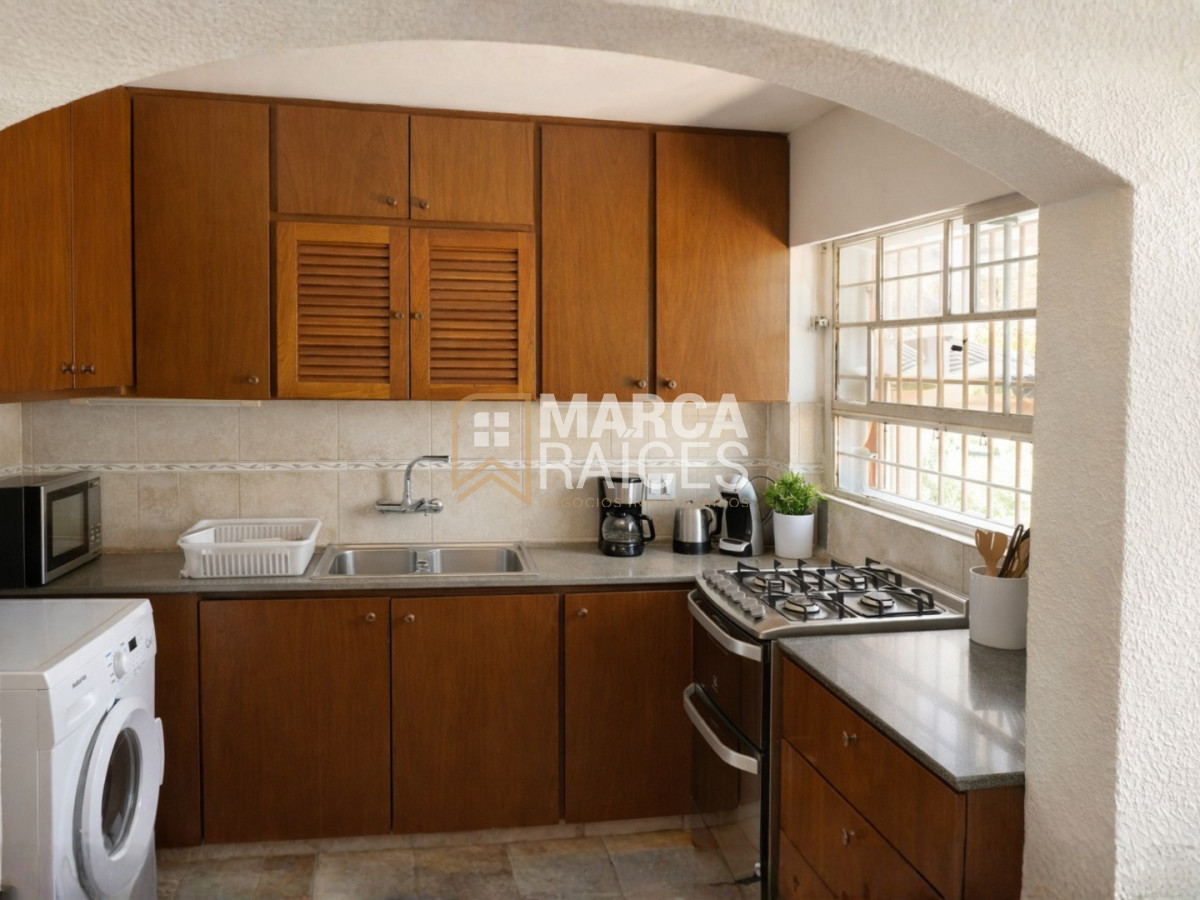 Casa ID.1907 - Venta Casa PH 3 Dormitorios 2 Baños 2 Pisos 4 Garages Parrillero Carrasco Sur Montevideo