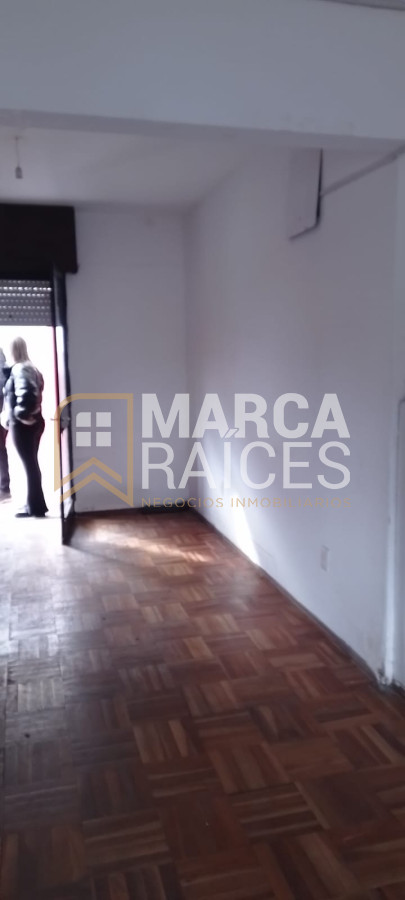Casa ID.1625 - Venta Casa 3 Dormitorios 2 Baños Cochera Patio Pocitos Montevideo