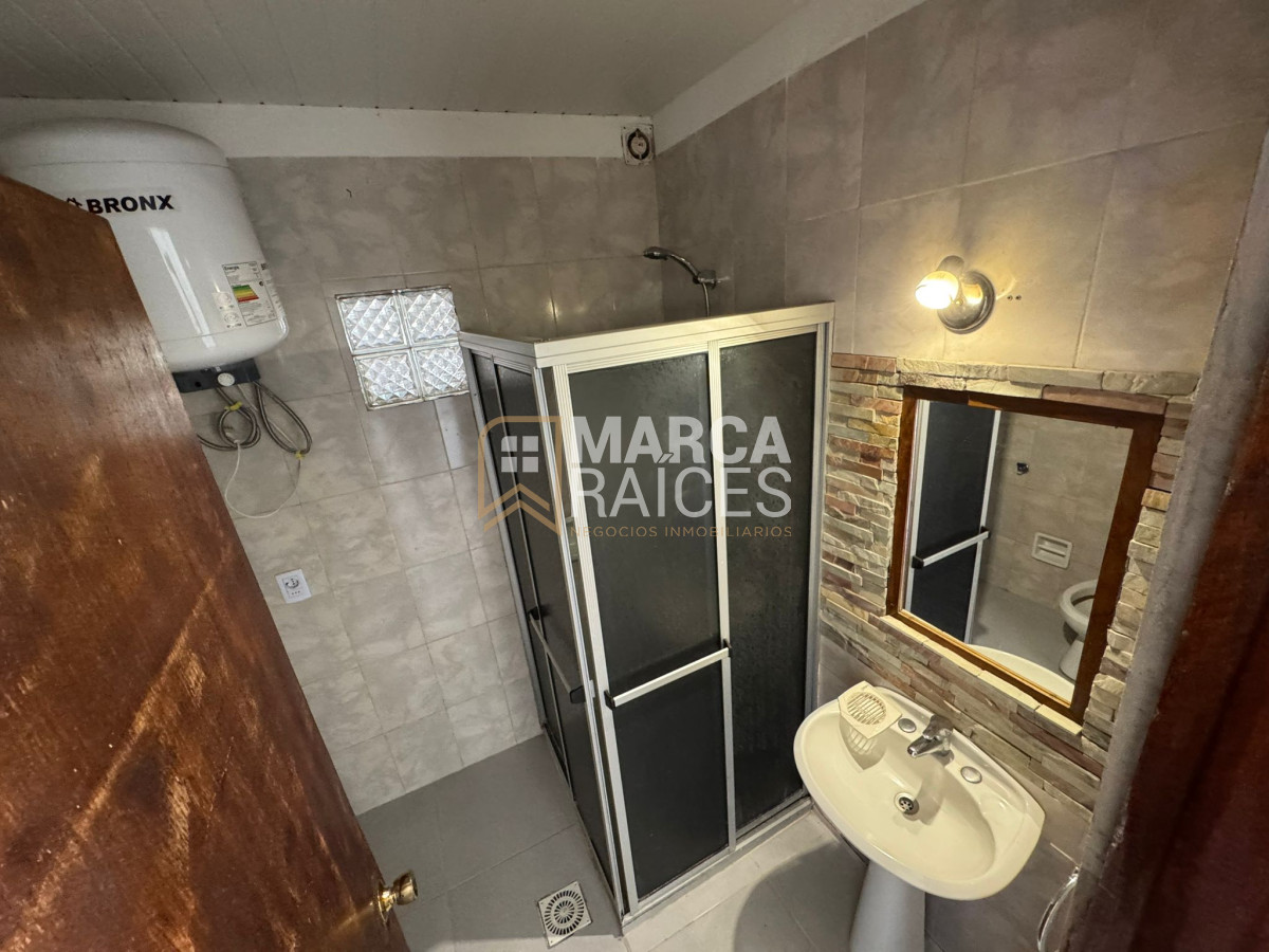 Casa ID.1519 - Venta Casa y 2 Apartamentos con Renta Activa en Malvín Norte Vivienda o Inversion Montevideo