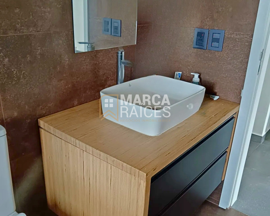 Casa ID.1721 - Venta Casa Premium 4 Dormitorios 2 Baños Cumbres de Carrasco (Barrio Cerrado) Canelones