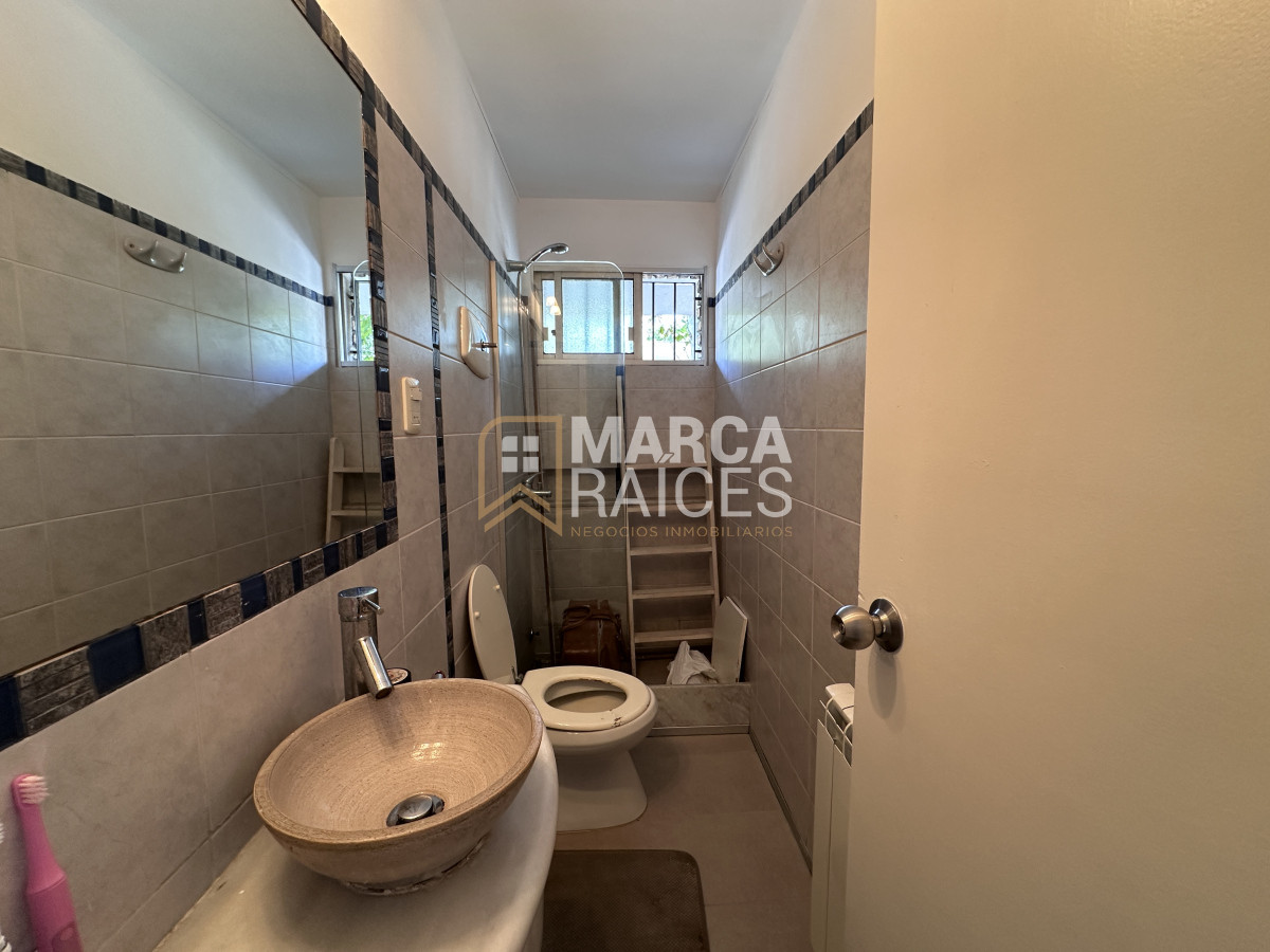 Casa ID.1073 - Venta Casa 4 Dormitorios 3 Baños Patio con Parrillero Parque Batlle Montevideo