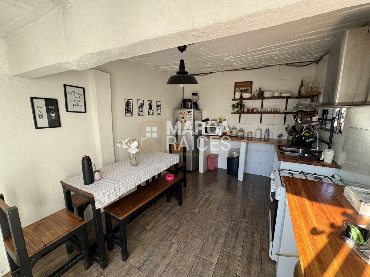 Casa ID.1562 - Venta Casa 3 Dormitorios en Terreno de 580 m2 Flor de Maroñas Montevideo