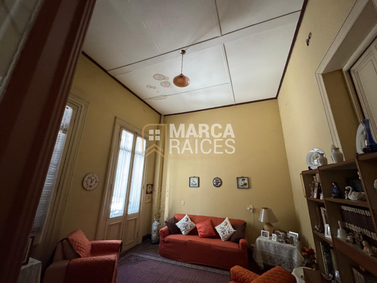 Casa ID.1207 - Venta 2 Casas 2 Padrones Ideal Para Edificio Punto Estrategico Centro Montevideo