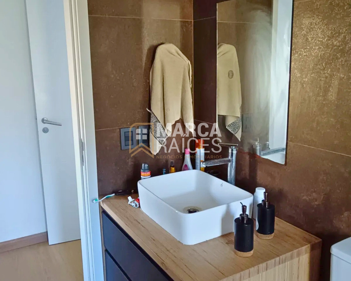 Casa ID.1721 - Venta Casa Premium 4 Dormitorios 2 Baños Cumbres de Carrasco (Barrio Cerrado) Canelones