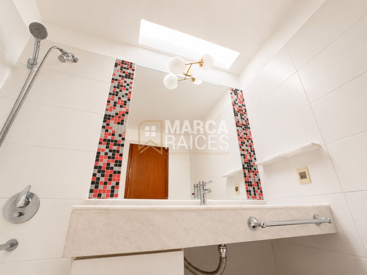 Casa ID.2037 - Venta Casa Ph Independiente 3 Dormitorios 3 Baños Piscina Climatizada Parrillero Cochera Parque Miramar 