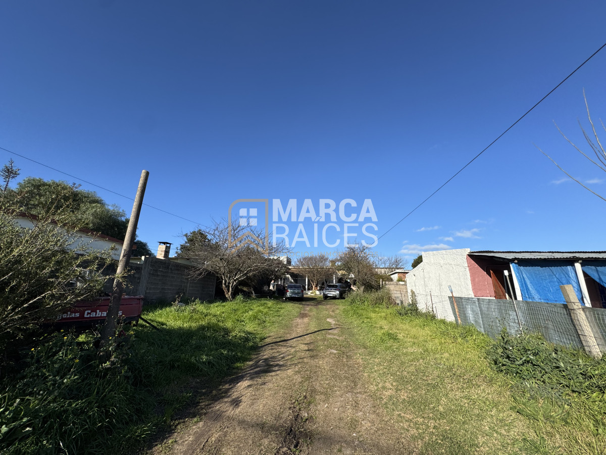 Casa ID.1562 - Venta Casa 3 Dormitorios en Terreno de 580 m2 Flor de Maroñas Montevideo