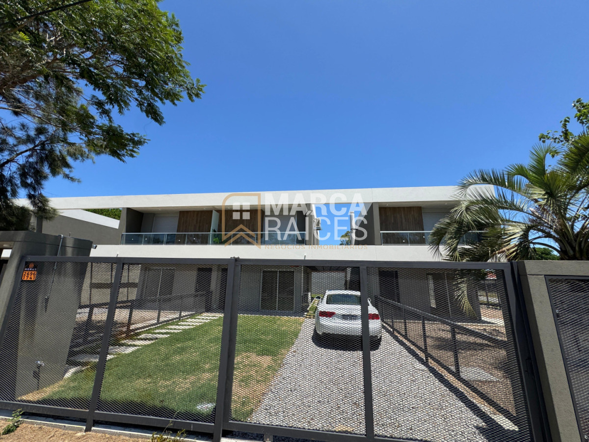 Casa ID.1514 - Casa a Estrenar 3 Dormitorios con Jardín y Cochera en Solymar Sur Canelones