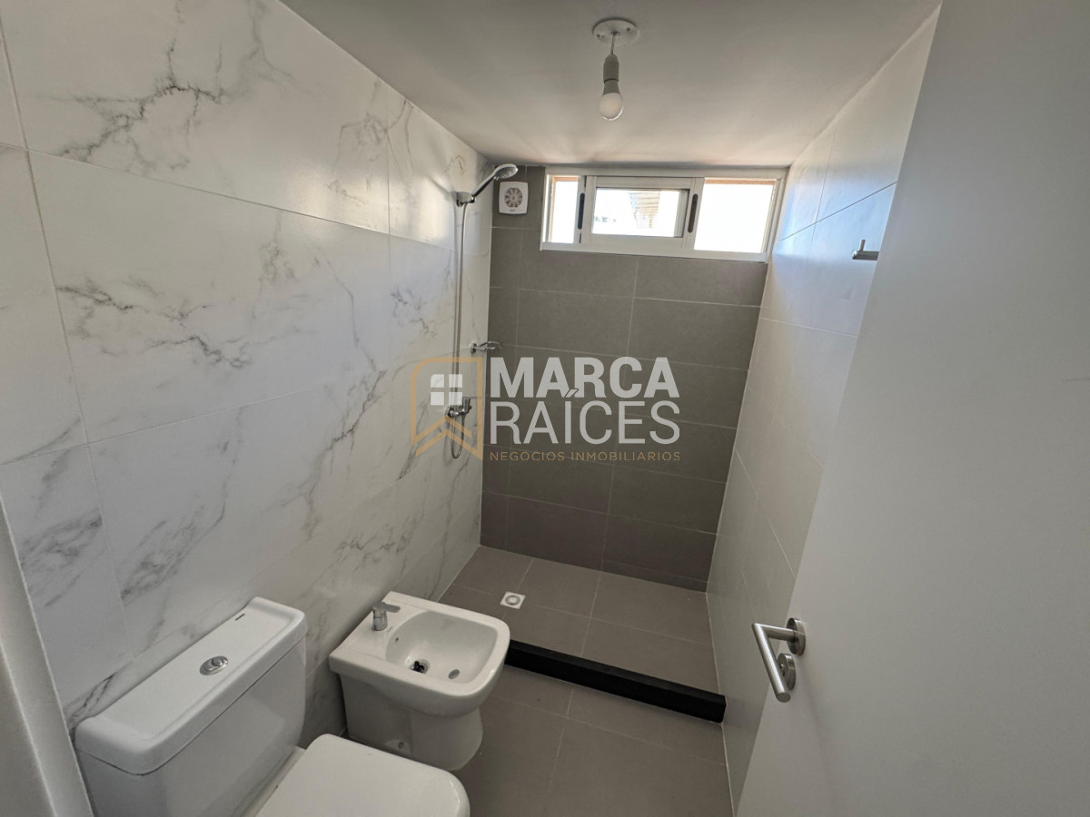 Casa ID.1508 - Venta Casa 3 Dormitorios en Ciudad de la Costa - Jardín Privado - Ley de Vivienda Promovida Aptas Banco Cochera Doble Canelones