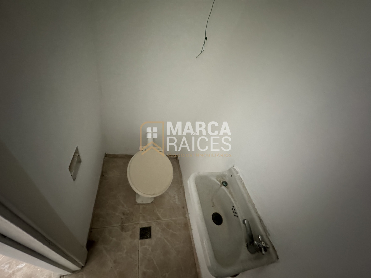 Casa ID.794 - Venta Casa 2 pisos 4 Dormitorios 2 Baños Garage Parque Rodo